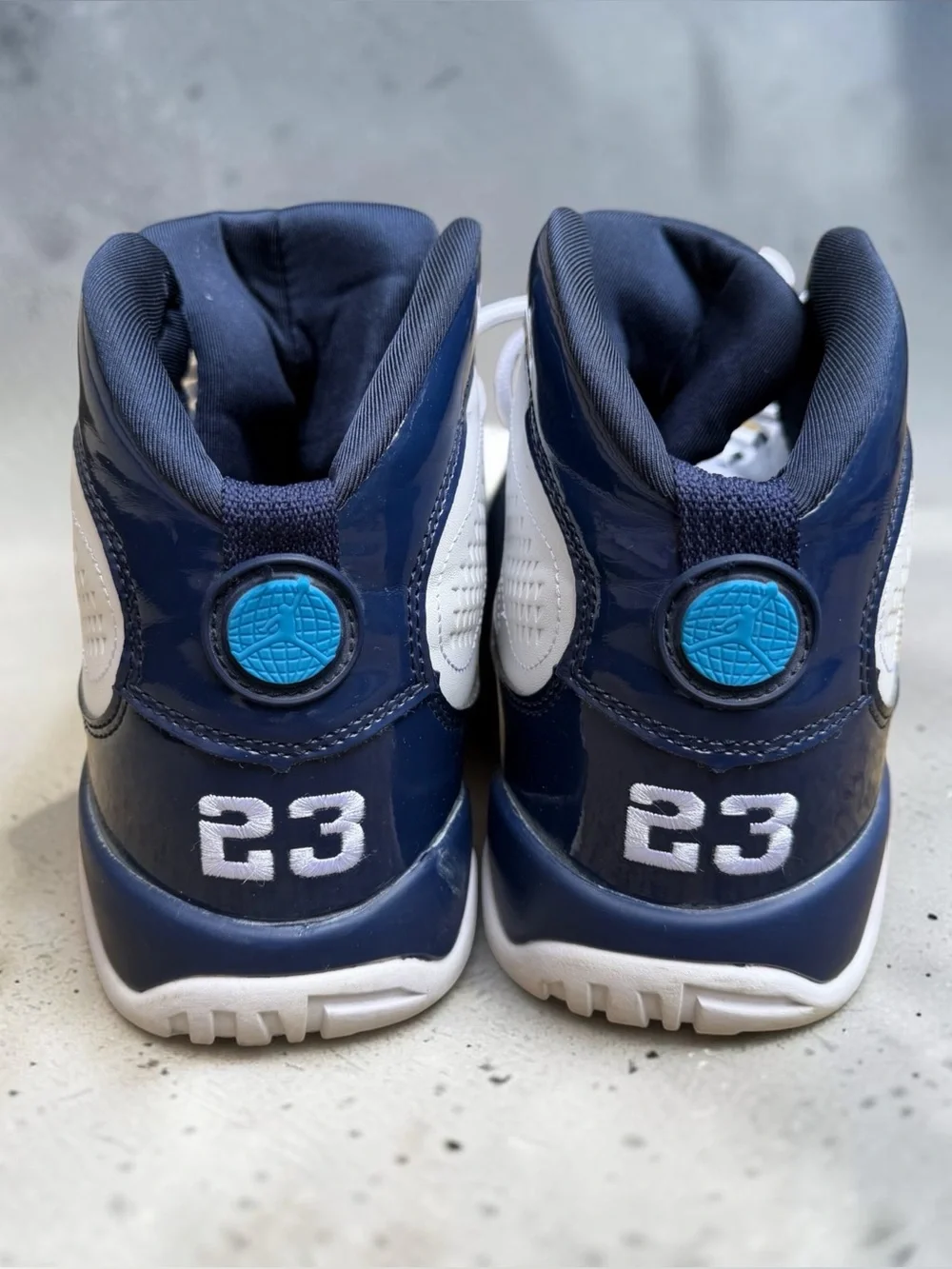 NIKE Air Jordan 9 Retro UNC Pearl Blue White 302370-145 Men's size 8.5